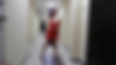[ManyVids.com] AsianDreamX/HALLWAY-FASHION-SHOW.avi
