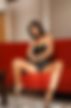 www.Errotica-Archives.com/0047 - Red Sofa/angel_s03_0012_l.jpg